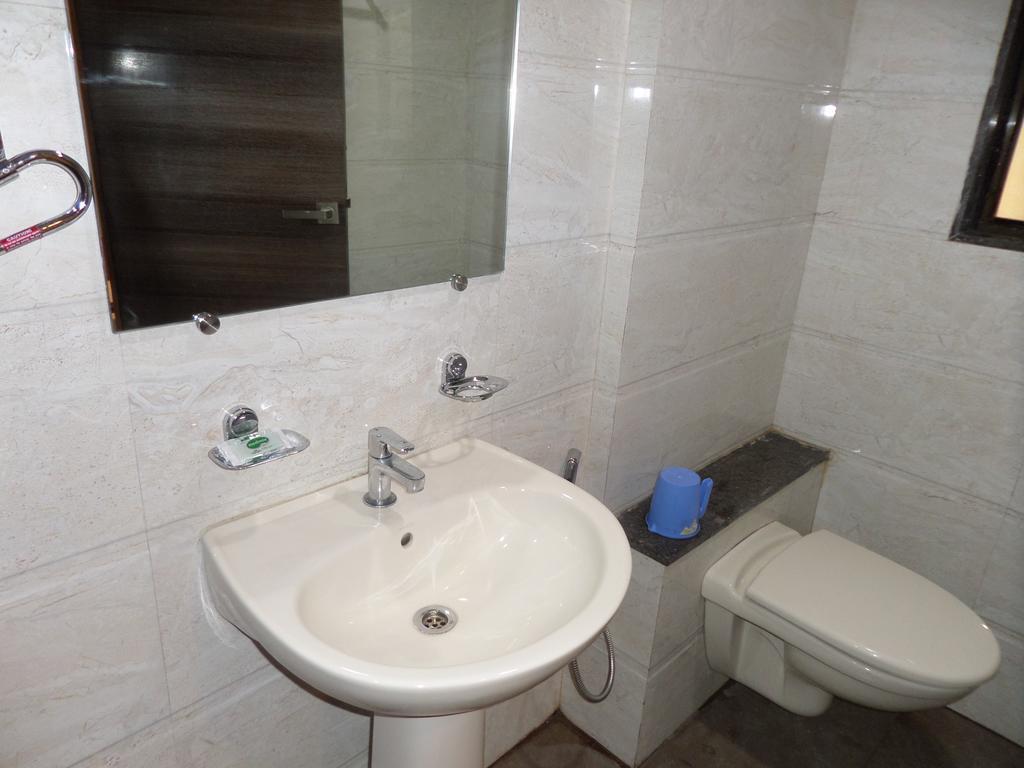 Sai Heera Residency Hotel Shirdi Habitación foto
