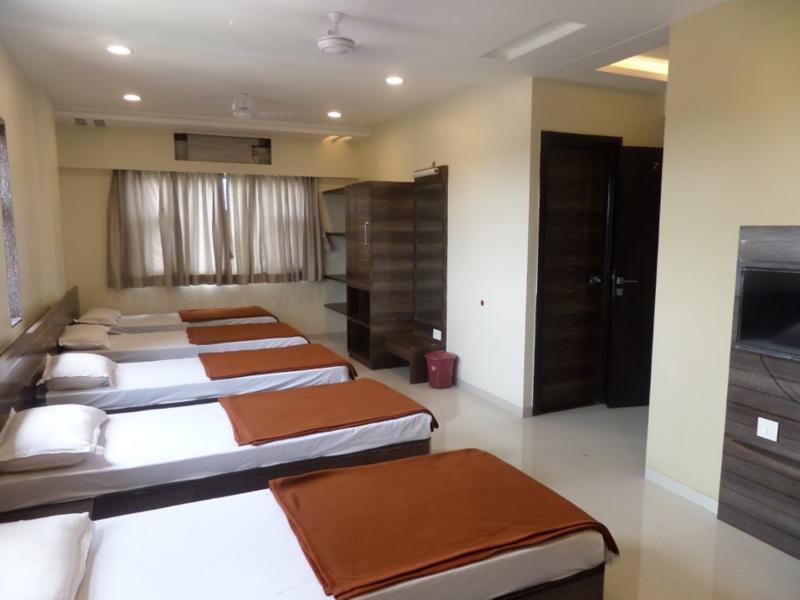 Sai Heera Residency Hotel Shirdi Exterior foto