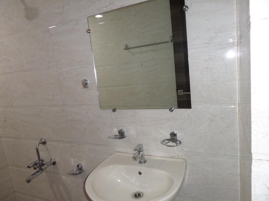 Sai Heera Residency Hotel Shirdi Exterior foto