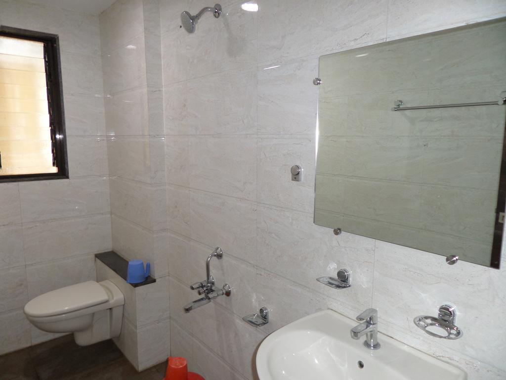 Sai Heera Residency Hotel Shirdi Exterior foto