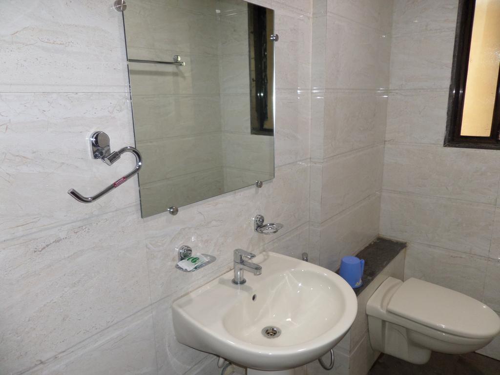 Sai Heera Residency Hotel Shirdi Exterior foto